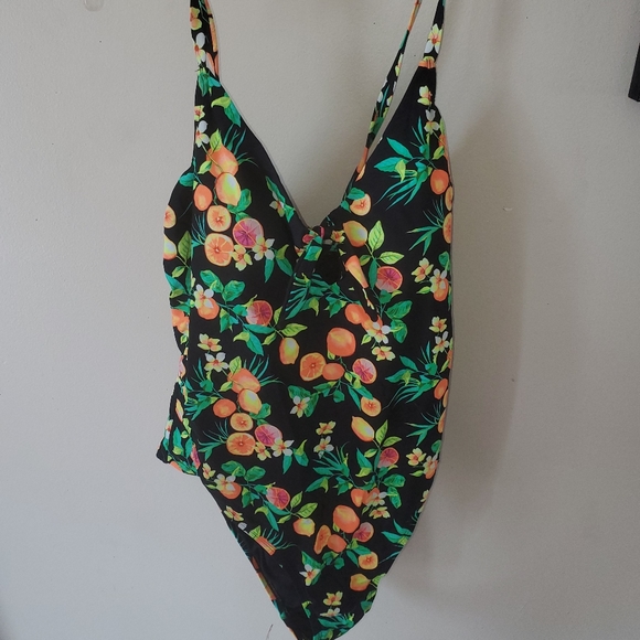 Target Other - Fruity swimsiut